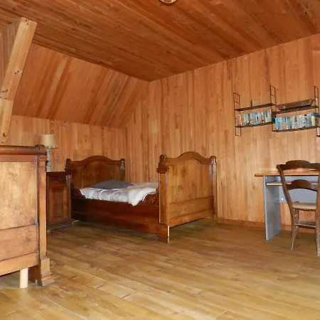 Bed & Breakfast La Taniere Des Ours Campan
